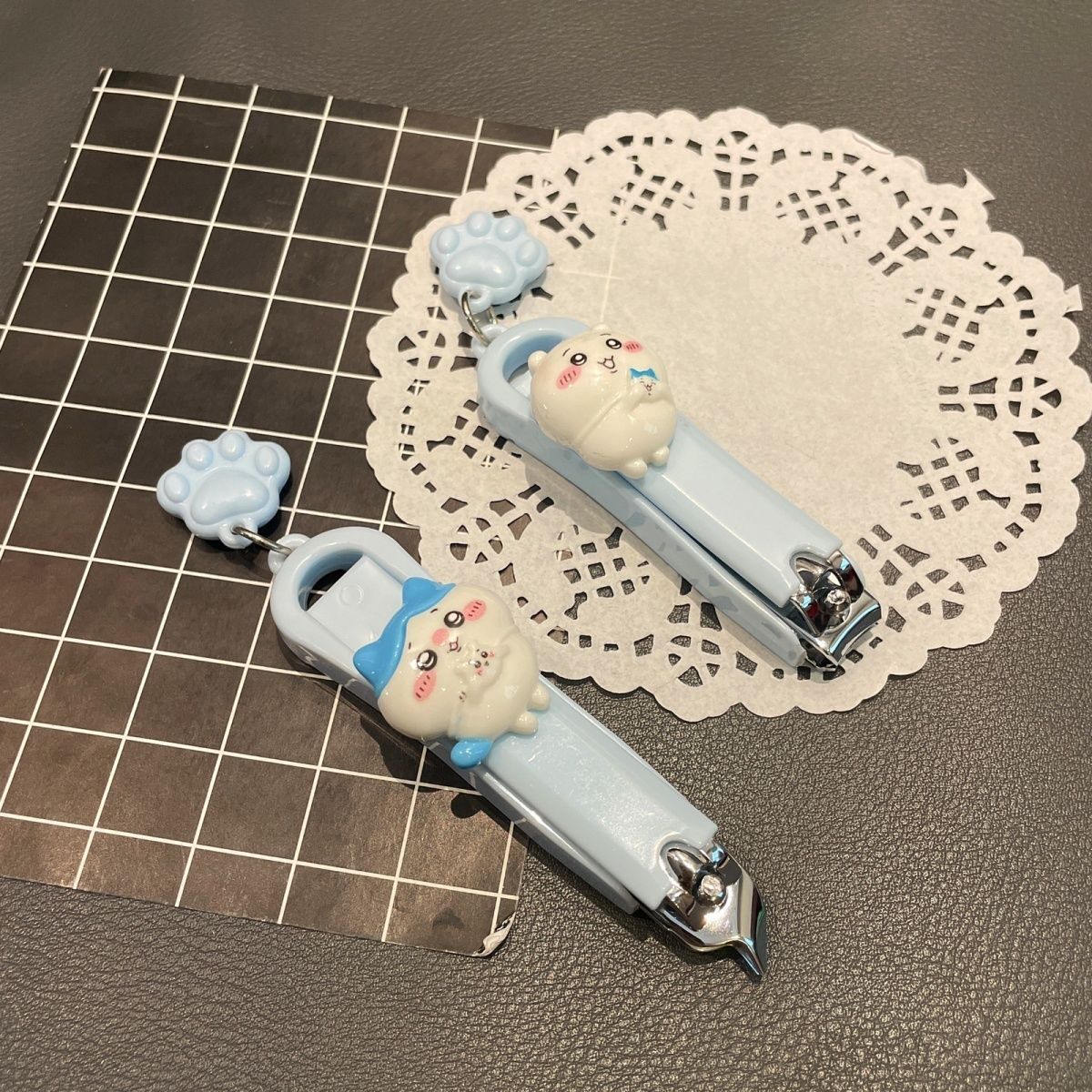 Travel Accessories With Kids - かわいいちいかわネイルクリッパー キュートな漫画ハチワレデザイン 携帯用小型爪切り 子供 学生 家庭