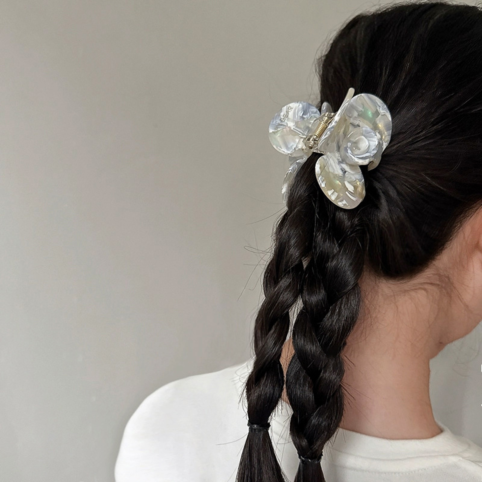 フランスのレトロな椿アセテートヘアクロウ、スイートフラワーシ - Travel Accessories For Girls のレビューと価格